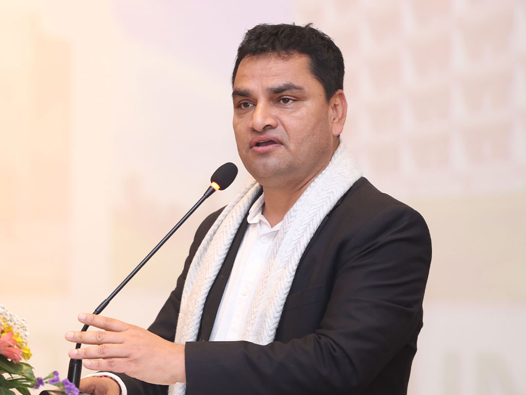 ‘ओपिडी सेवा नखुम्च्याऔँ, बिरामीको सास्ती हटाऔँ’-पूर्वस्वास्थ्यमन्त्री पौडेल